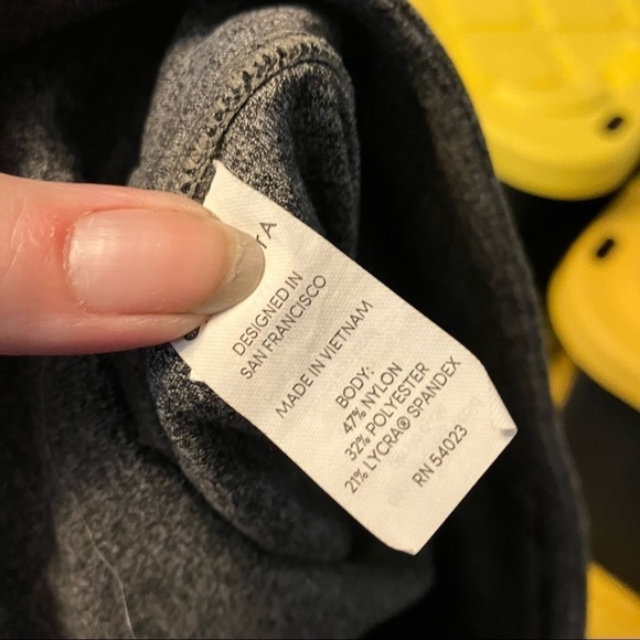 Athleta Elation 7/8 Tight in Heather Grey - Picture 9 of 9